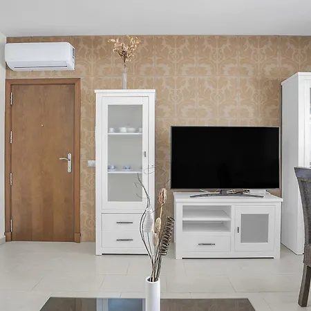 Aryan - Solo Familias