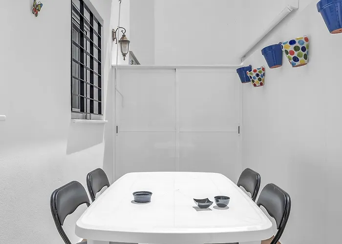 Aryan - Sólo Familias * Conil De La Frontera